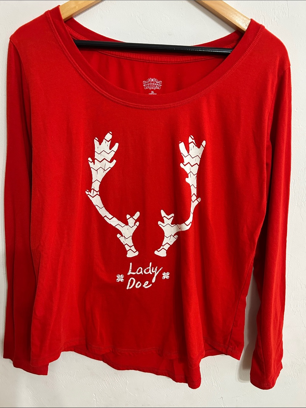 Wonder Shop Lady Doe Red Antler Graphic Long Sleeve Top XL